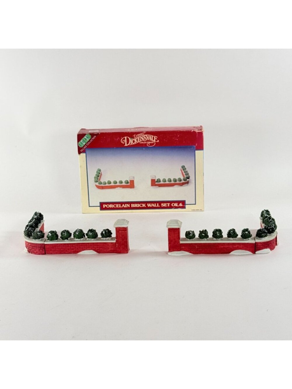 Lemax Dickensvale Brick Wall Set 6 Piece Snow Covered Bushes Fence